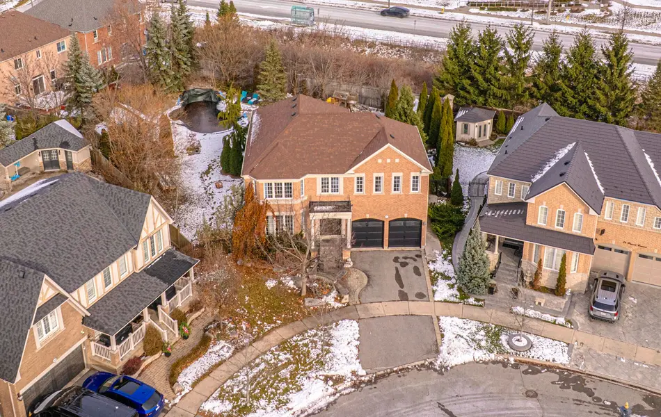 56 Peacock CRES, Ajax, ON L1T 0C5