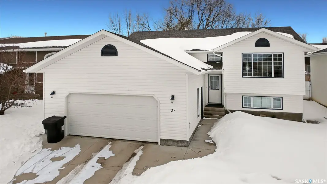 27 Carment PLACE, Prince Albert, SK S6V 8A2