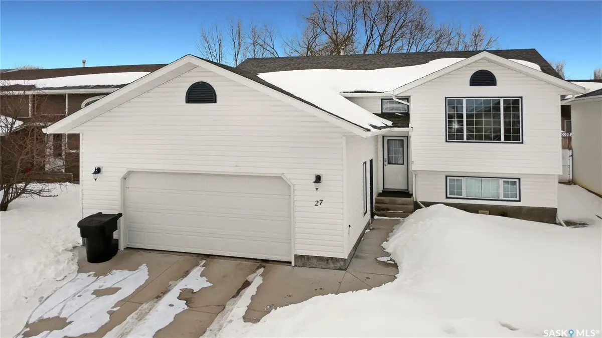 27 Carment PLACE, Prince Albert, SK S6V 8A2