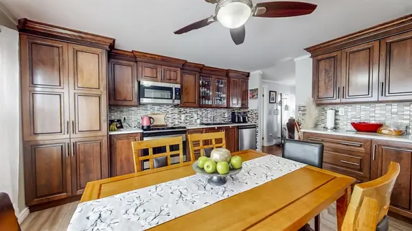 12 Pinegrove Drive, Paradise, NL A1L 1B7