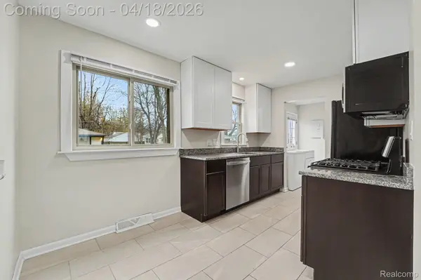 23578 Blackett AVE, Warren, MI 48089