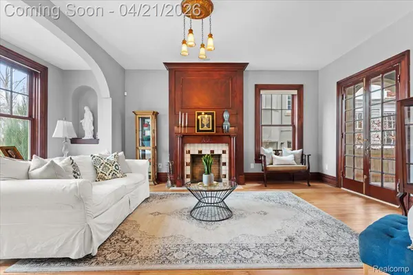 791 Seminole ST, Detroit, MI 48214