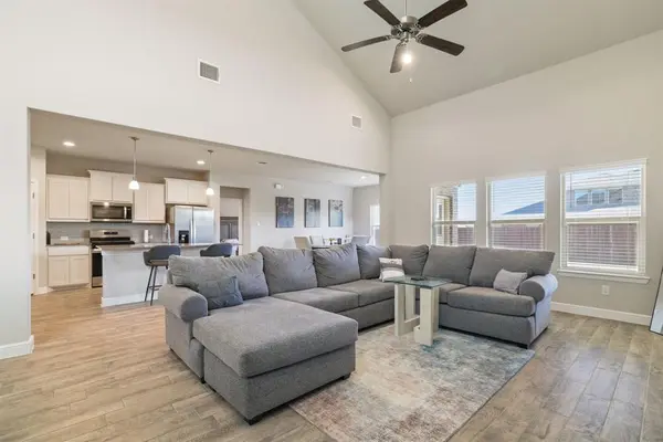 1322 Greenfield Drive, Cedar Hill, TX 75104