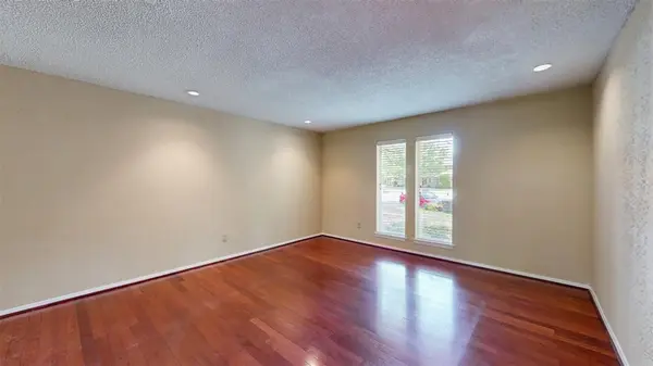 6851 Shorecrest Court, Fort Worth, TX 76132