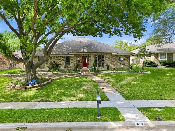 1709 Callaway Drive, Plano, TX 75075