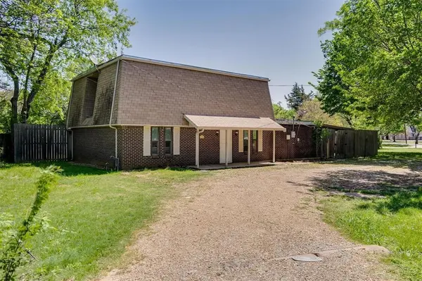 626 Arawe Circle W, Irving, TX 75060