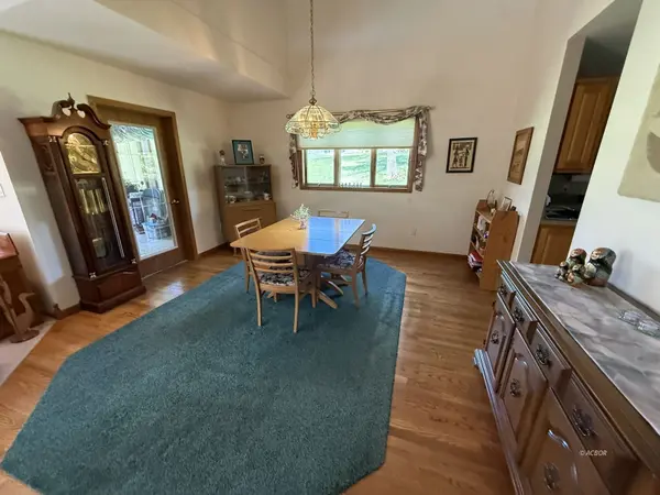 113 Coventry Ln, Athens, OH 45701