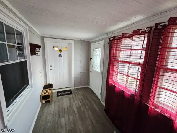 451 Wilson Ave, Lyndhurst Twp., NJ 07071