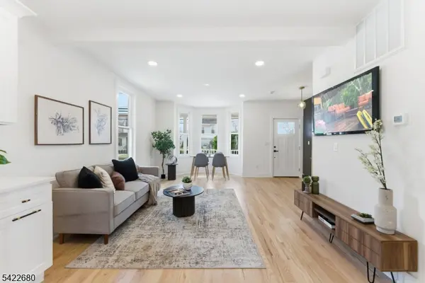 304 Delawanna Ave, Clifton City, NJ 07014