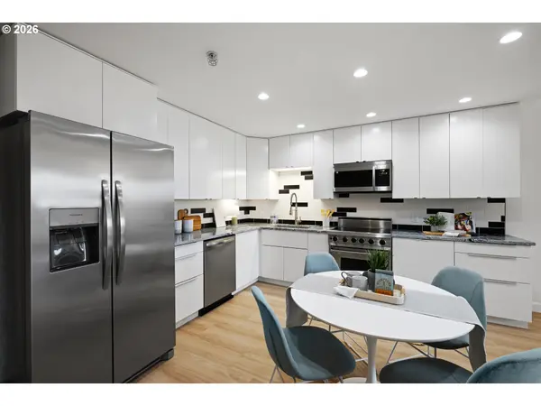 12600 SW CRESCENT ST #206, Beaverton, OR 97005