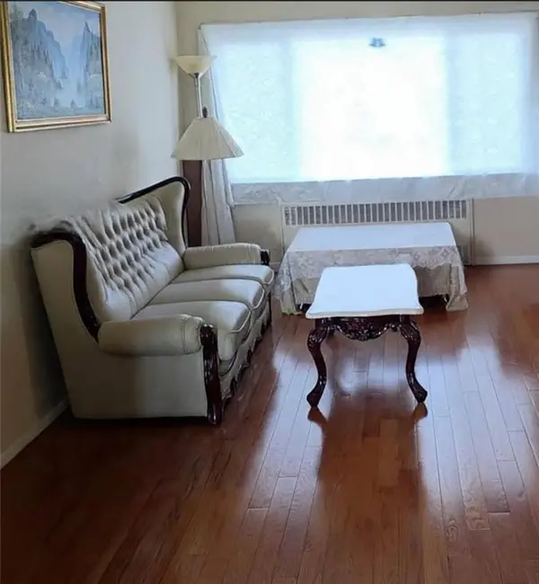 7211 Burchell AVE, Arverne, NY 11692