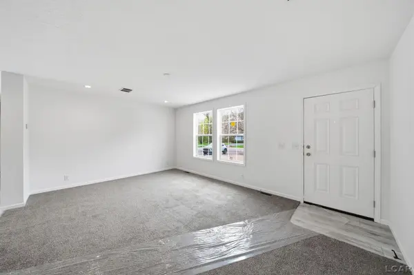 4762 Hooks Mill DR, Adrian Twp, MI 49221