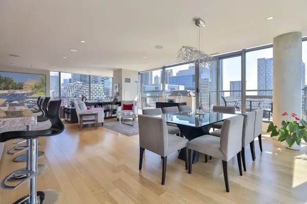 55 Stewart ST #1026, Toronto C01, ON M5V 2V1