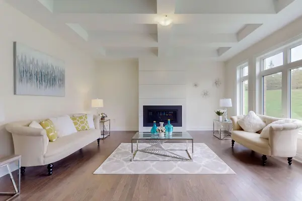 27 Upbound CT, East Gwillimbury, ON L9N 0E5