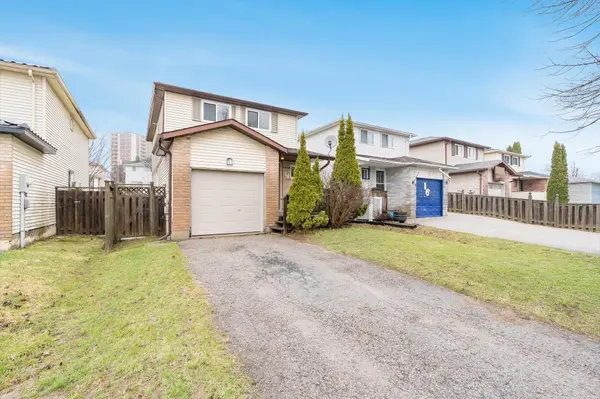18 Argyle RD, Barrie, ON L4N 6P9