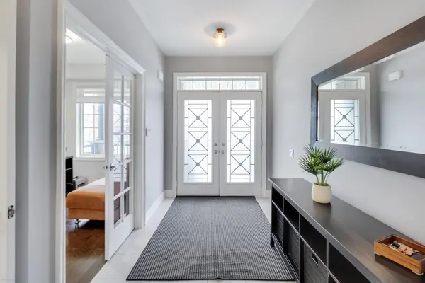 571 Dougall AVE, Caledon, ON L7C 3Z4