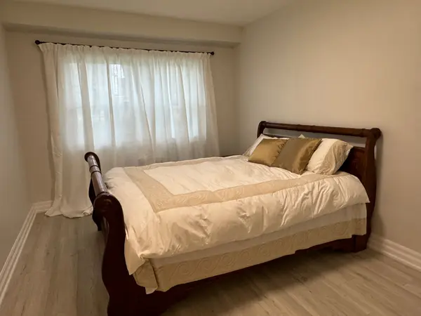 2910 Keele ST #1, Toronto W05, ON M3M 2H1