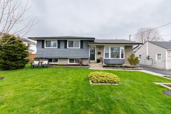 3 Northglen AVE E, St. Catharines, ON L2M 1B3