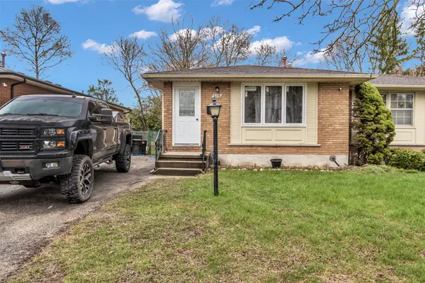 677 & 679 Sevilla Park PL, London East, ON N5Y 4H9