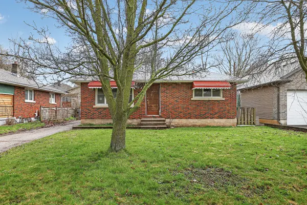 21 Cronyn ST, Woodstock, ON N4S 3T4