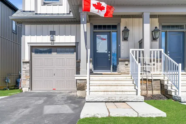 112 Sycamore ST, Blue Mountains, ON L9Y 4E2