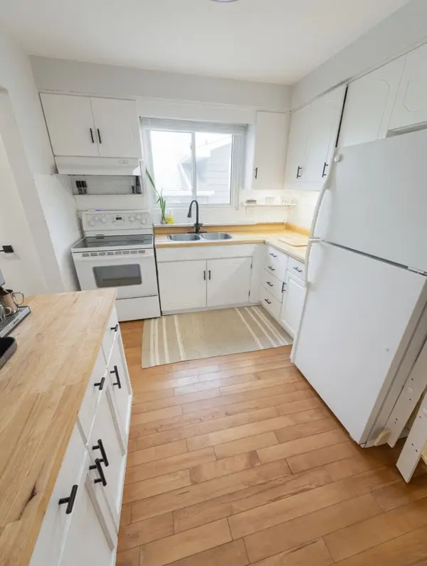 8383 MUNDARE CRES, Niagara Falls, ON L2G 7M6