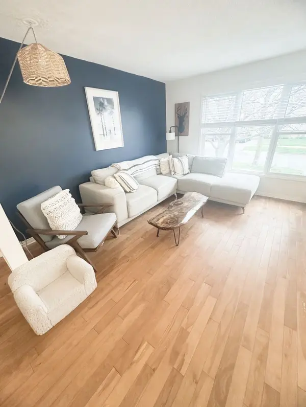 8383 MUNDARE CRES, Niagara Falls, ON L2G 7M6