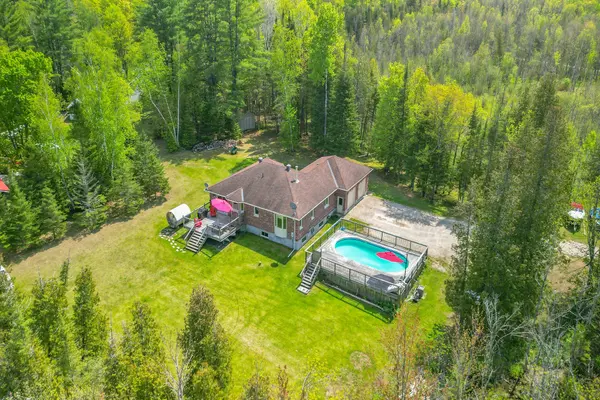 2186 Clyde Lake RD,  Lanark Highlands,  ON K0G 1K0