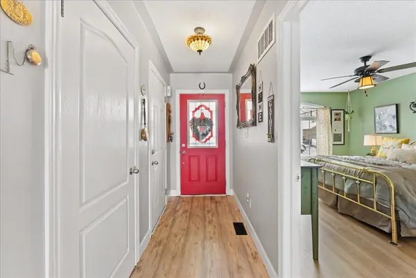 37 White Hart LN, Trent Hills, ON K0L 1Y0