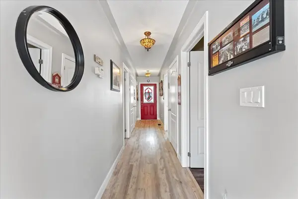 37 White Hart LN, Trent Hills, ON K0L 1Y0