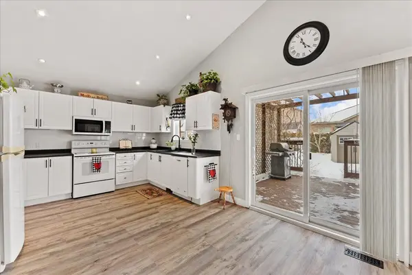 37 White Hart LN, Trent Hills, ON K0L 1Y0