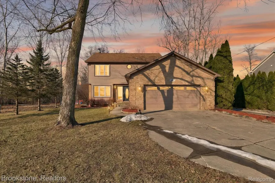 1980 Oakville Waltz RD, Huron Charter Township, MI 48164