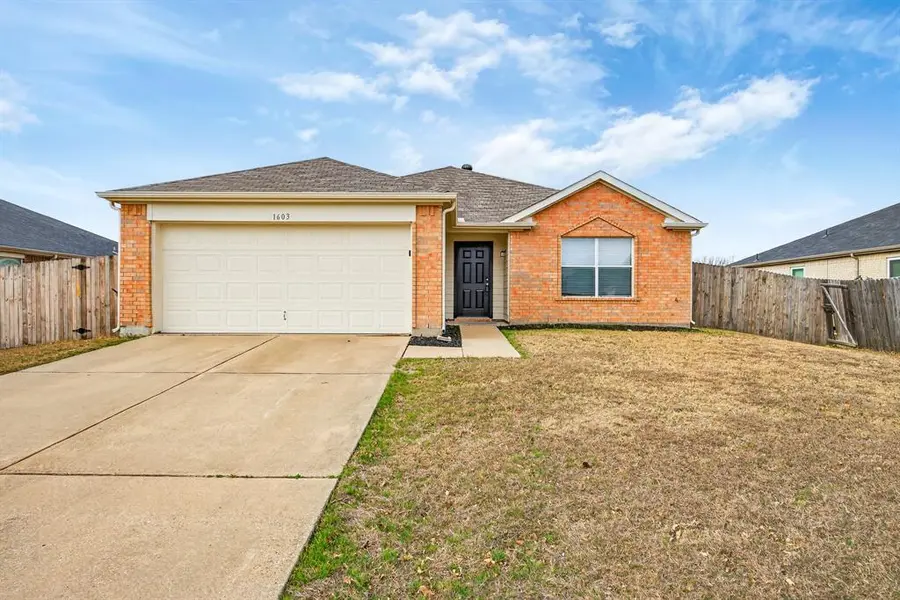 1603 Wavecrest Drive, Glenn Heights, TX 75154