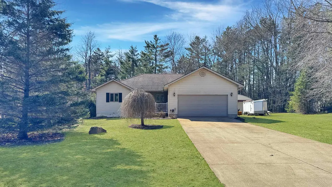 7986 Quarter RD, Cherry Grove Twp, MI 49601