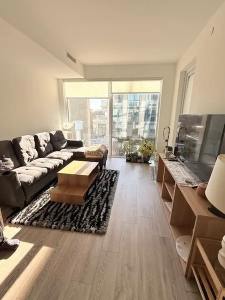 2020 Bathurst ST #339, Toronto C03, ON M5P 0A6