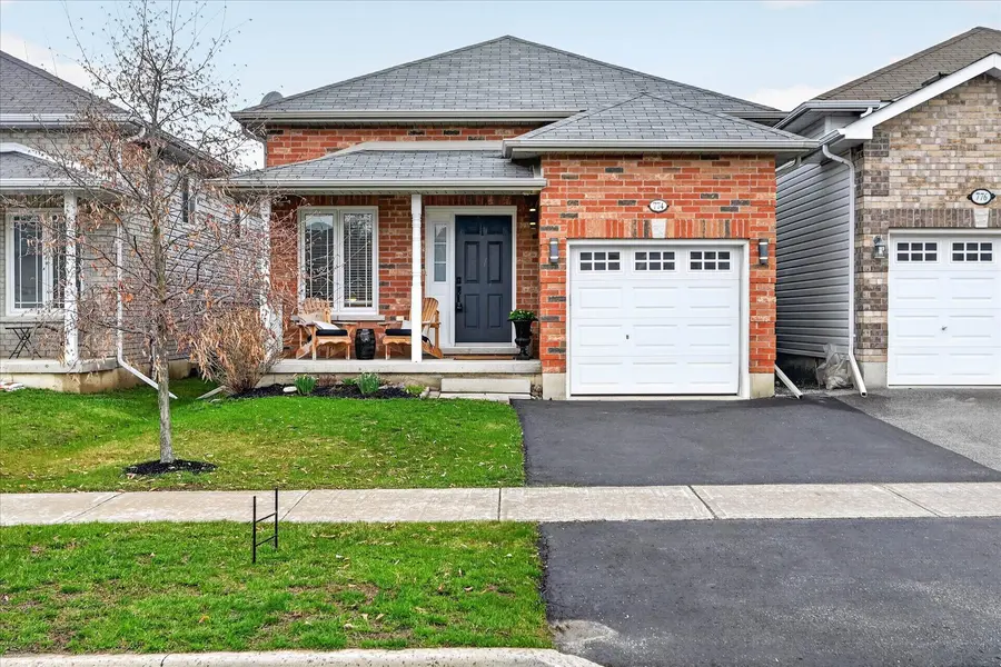 774 Hargrove TRL, Peterborough, ON K9L 0B6