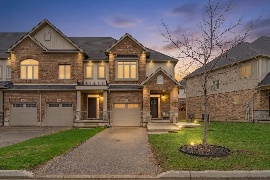 86 Pettitt DR, Guelph, ON N1E 0M2