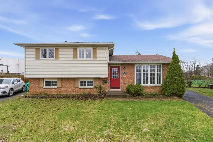 1306 Brockmount PL, Brockville, ON K6V 5Z7
