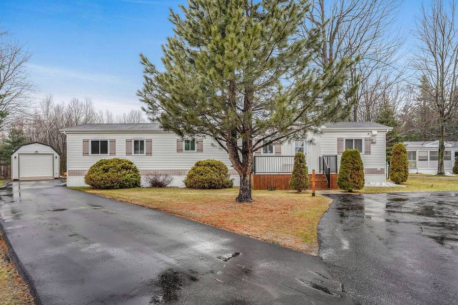 29-5279 County Rd 17 RD, Alfred And Plantagenet, ON K0B 1A0