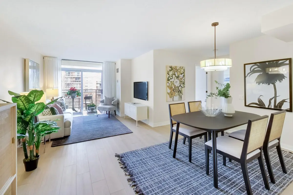 650 Lawrence AVE W #509, Toronto C04, ON M6A 3E8