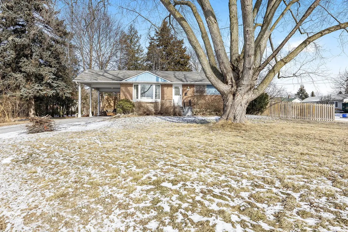 25 Hiley AVE, Ajax, ON L1S 6H3