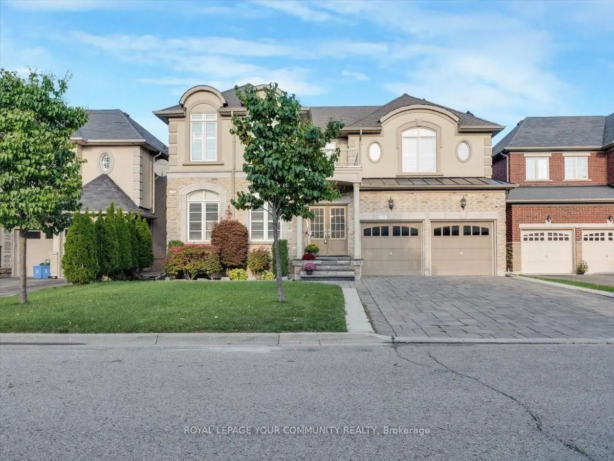 9 Heaney CT, Aurora, ON L4G 0J7