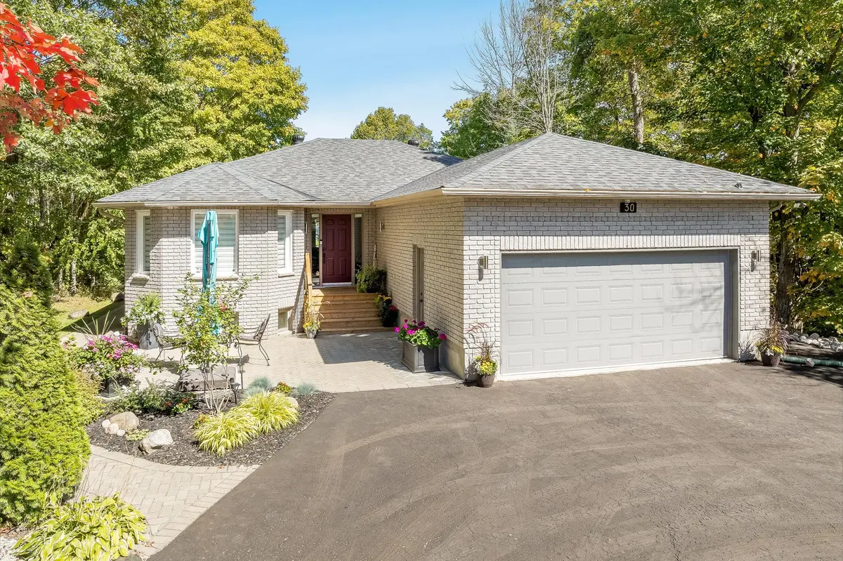 30 Bourgeois Beach RD, Tay, ON L0K 2A0