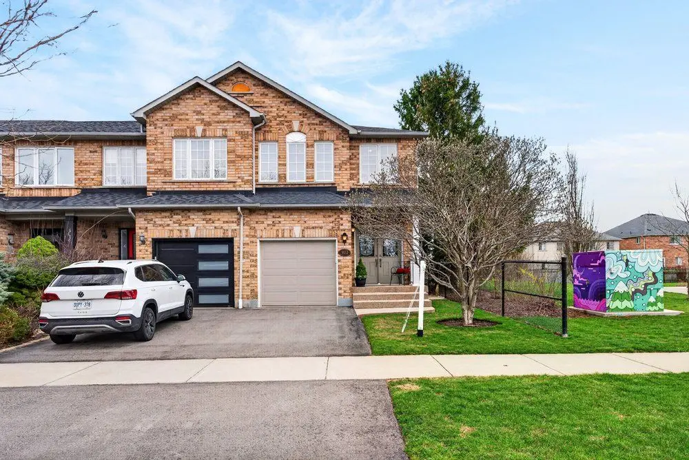 5172 Thornburn DR, Burlington, ON L7L 6K9