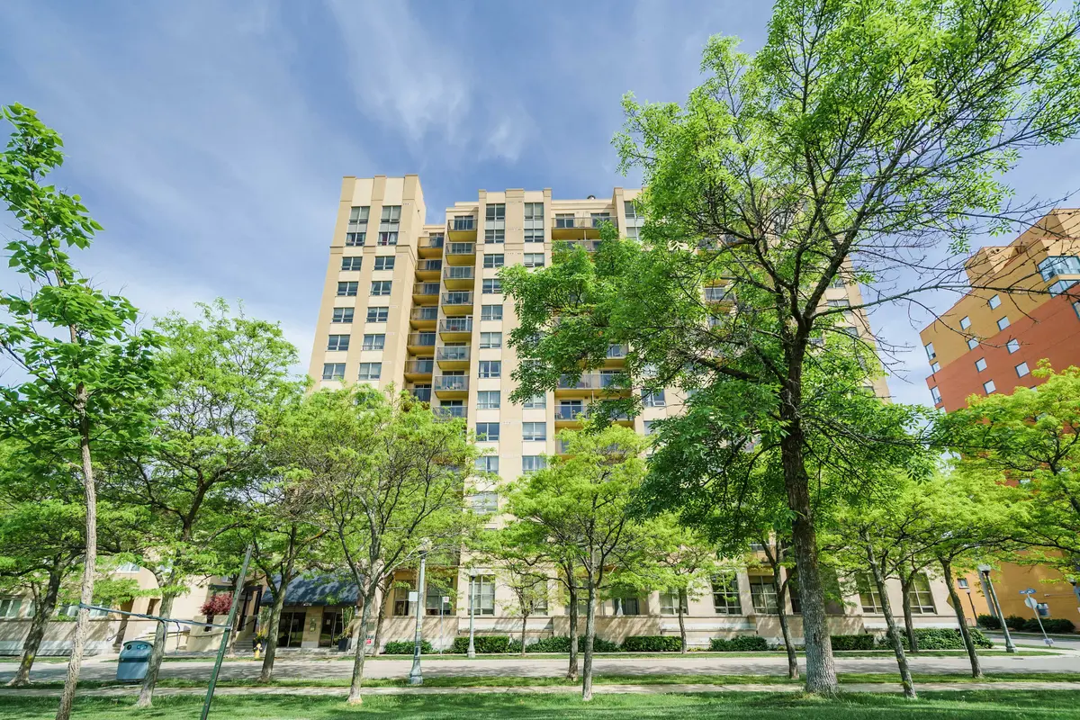 4 Elsinore PATH #1101, Toronto W06, ON M8V 4G7