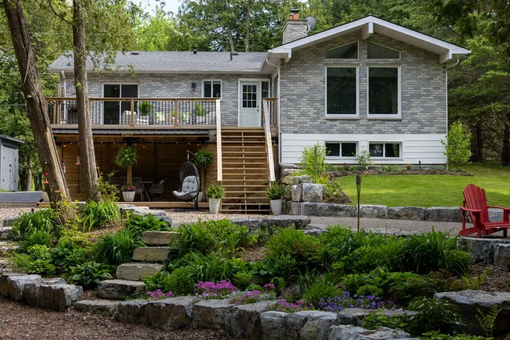 634 Cedarstone RD, Stone Mills, ON K0K 3G0