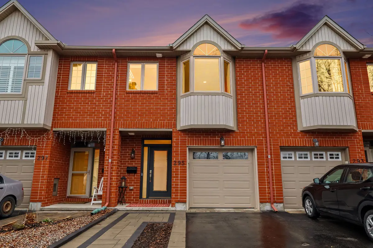 295 Meilleur Private, Vanier And Kingsview Park, ON K1L 0A2