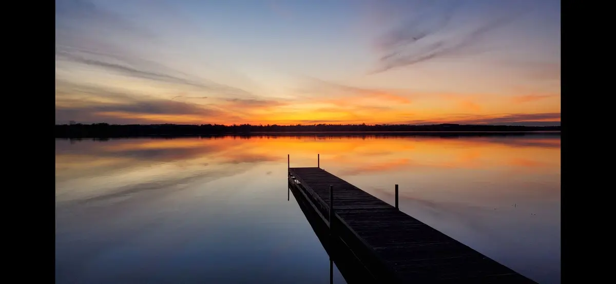 27 Carmans LN, Prince Edward County, ON K0K 2T0