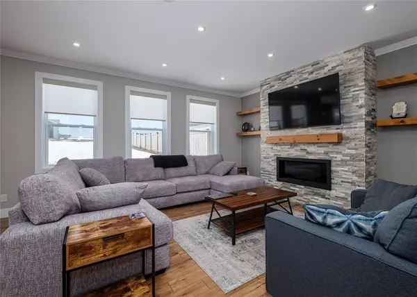 382 Back Line, Goulds, NL A1S 1A4