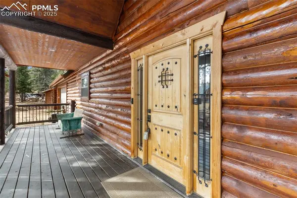 111 Blue Spruce RD, Divide, CO 80814